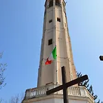 Capanna C.a.o. Brunate